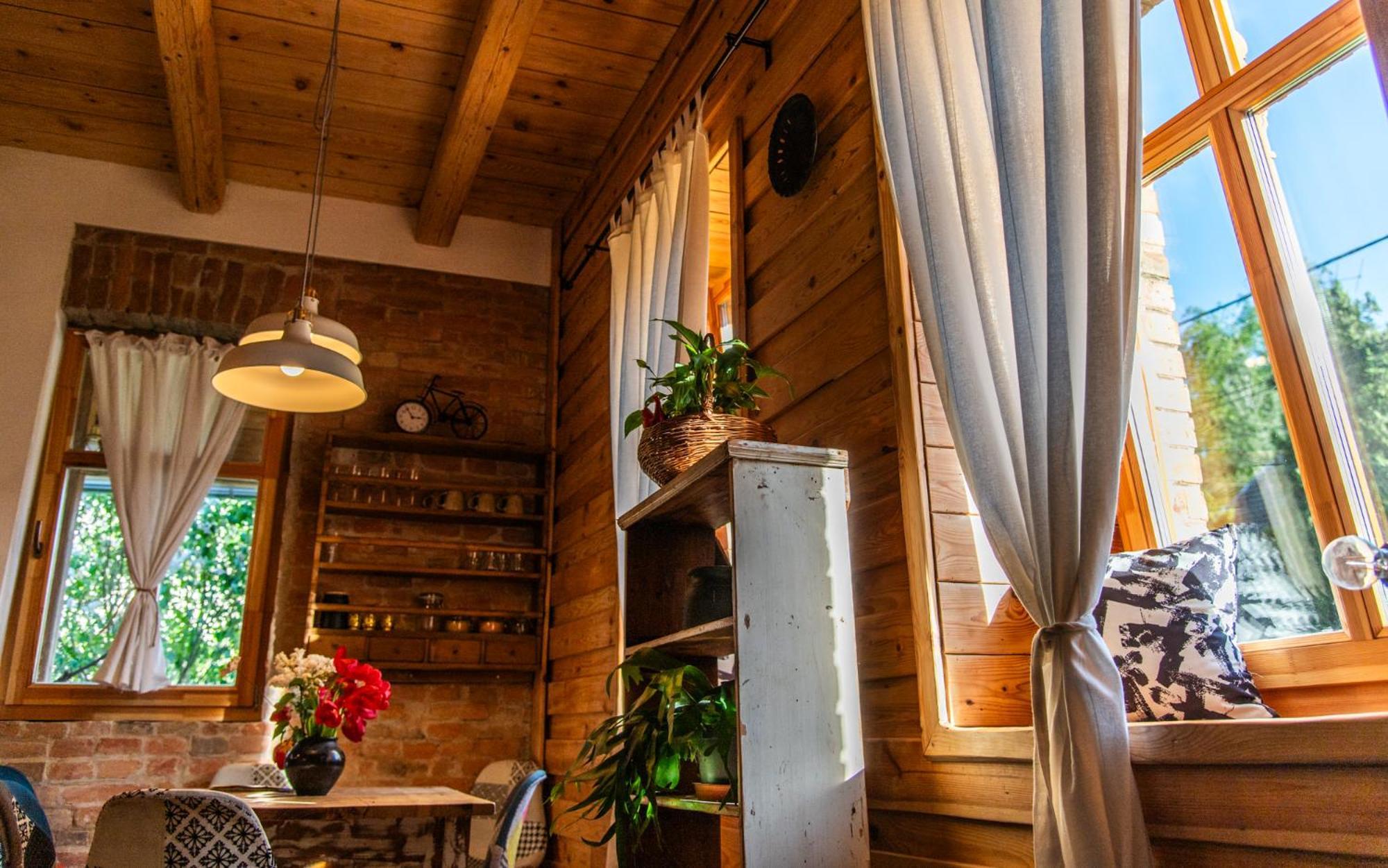 Minifaktura Loft Apartman & Reggelizo Es Etelbar Szokolya Extérieur photo